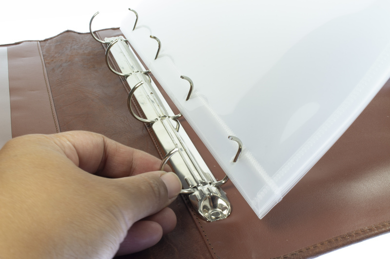 Alassio JU-31516 Documentenmap A4. 4 Ringsmechaniek Leer Cognac 36x28x4,5cm Met Slot - Afbeelding 4